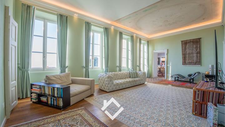 Prestigioso Appartamento a Casciago